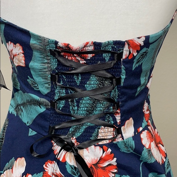 Dresstells retro Hawaiian halter dress - Picture 4 of 6